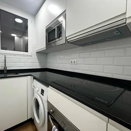 Boutique Apt Next To The Train Station By Turivida * Málaga