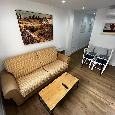 Apartman Boutique Apt Next To The Train Station By Turivida *