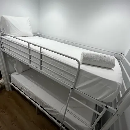 Boutique Apt Next To The Train Station By Turivida *