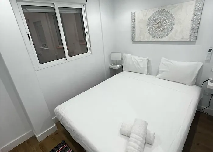 Boutique Apt Next To The Train Station By Turivida Málaga