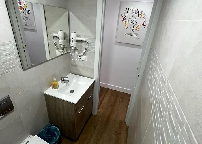 Boutique Apt Next To The Train Station By Turivida * Málaga