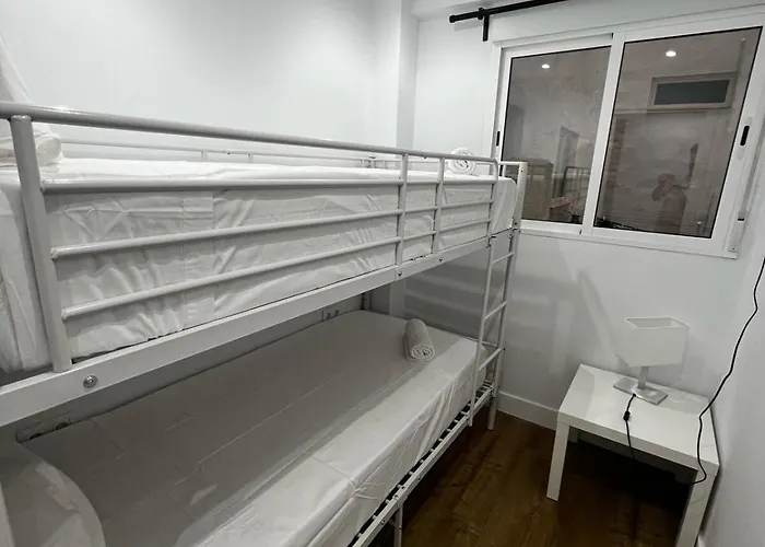 Boutique Apt Next To The Train Station By Turivida *