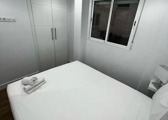 Apartman Boutique Apt Next To The Train Station By Turivida