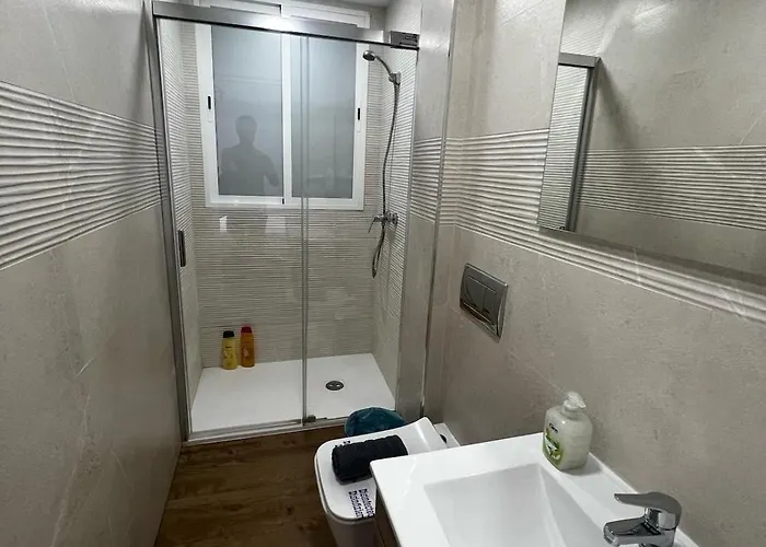 Boutique Apt Next To The Train Station By Turivida *